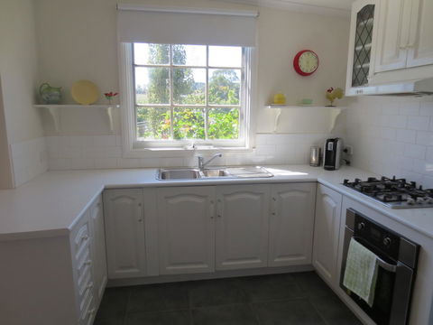 Walnut Cottage Via Leongatha - Accommodation Mooloolaba 4