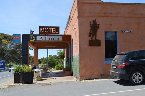The Albion Motel Castlemaine - Accommodation Mooloolaba 6