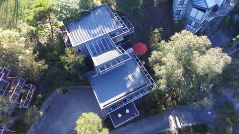 Lorne Luxury - Accommodation Mooloolaba 13