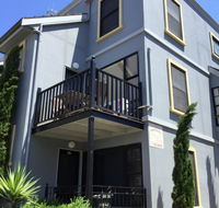 At the beach apartments - Accommodation Mooloolaba