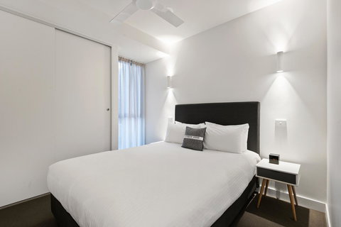 District Apartments Fitzroy - Accommodation Mooloolaba 11