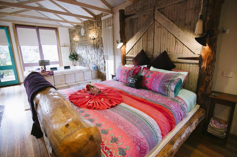 Ditto Daddy's - Accommodation Mooloolaba 6