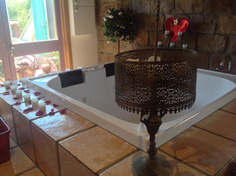 Ditto Daddy's - Accommodation Mooloolaba 12