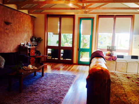 Ditto Daddy's - Accommodation Mooloolaba 5