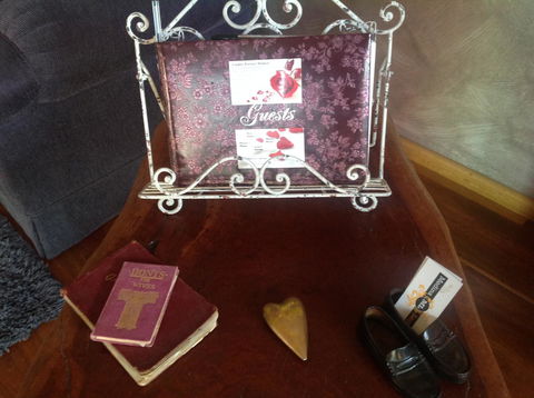 Ditto Daddy's - Accommodation Mooloolaba 1