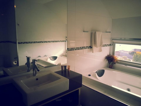 104 On Merri Apartments - Accommodation Mooloolaba 25