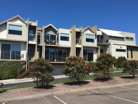 104 On Merri Apartments - Accommodation Mooloolaba 1