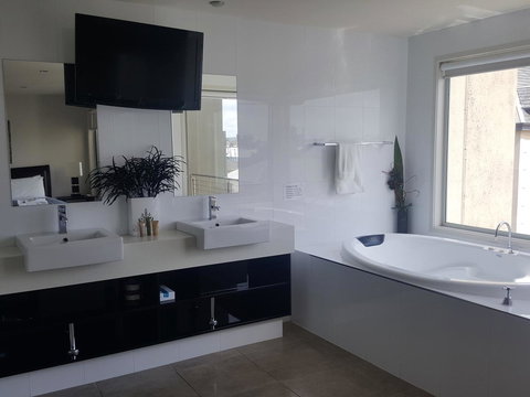 104 On Merri Apartments - Accommodation Mooloolaba 19