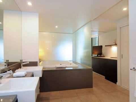 Luxury Apartments At Temple Resort And Spa Port Douglas - Accommodation Mooloolaba 37