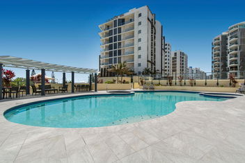 Mantra Mooloolaba Beach with Accommodation Mooloolaba