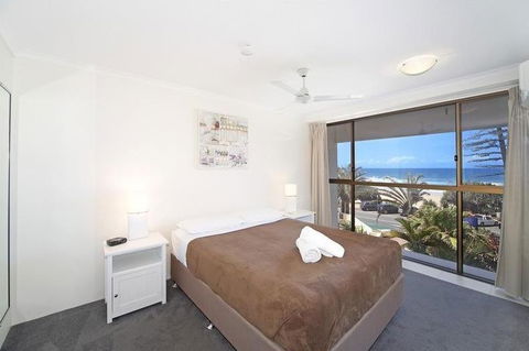 Coolum Caprice - Accommodation Mooloolaba 6