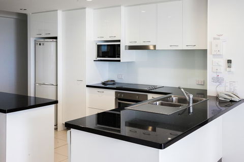 Coolum Caprice - Accommodation Mooloolaba 9