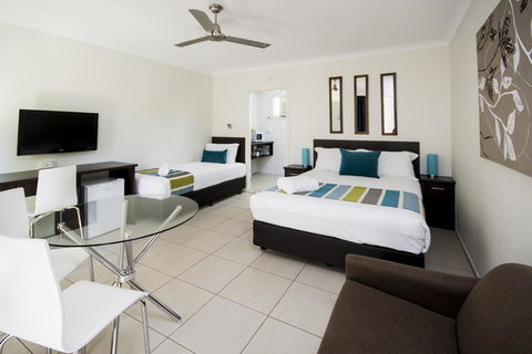 The Beach Motel Hervey Bay - Accommodation Mooloolaba 4