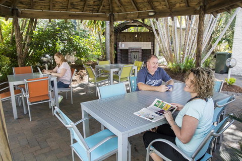 The Beach Motel Hervey Bay - Accommodation Mooloolaba 11