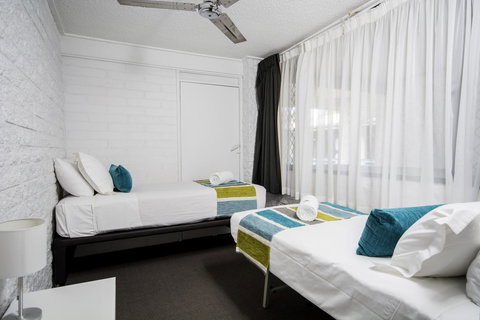 The Beach Motel Hervey Bay - Accommodation Mooloolaba 30