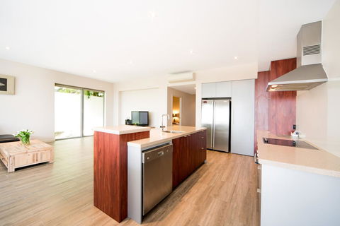 Whitsunday Reflections - Accommodation Mooloolaba 6