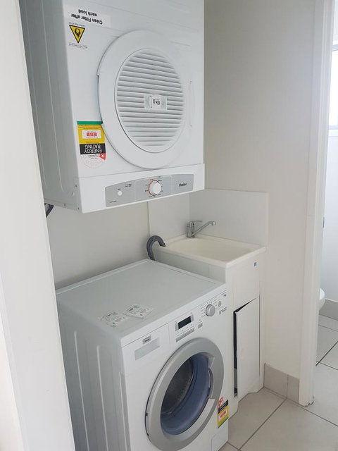 Direct Collective - Breeze On Brightwater - Accommodation Mooloolaba 16