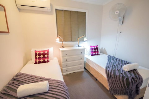 Airlie Apartments - Accommodation Mooloolaba 13