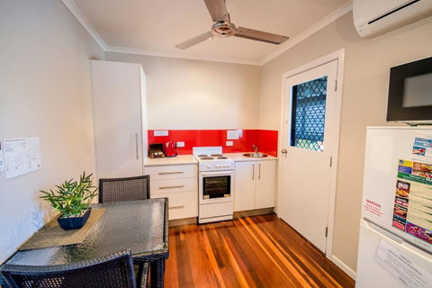 Airlie Apartments - Accommodation Mooloolaba 18