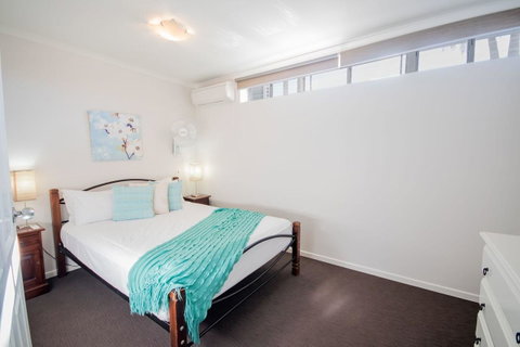 Airlie Apartments - Accommodation Mooloolaba 15