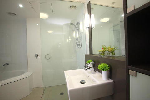 Monaco Caloundra - Accommodation Mooloolaba 35