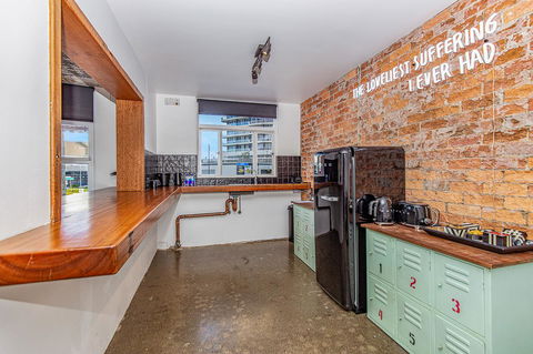 The Pink Hotel Coolangatta - Accommodation Mooloolaba 4