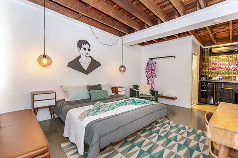 The Pink Hotel Coolangatta - Accommodation Mooloolaba 24