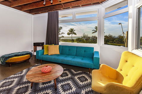The Pink Hotel Coolangatta - Accommodation Mooloolaba 16