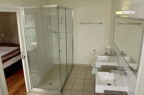 Beachside Apartment 17 - Accommodation Mooloolaba 10