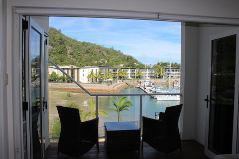 Beachside Apartment 17 - Accommodation Mooloolaba 2