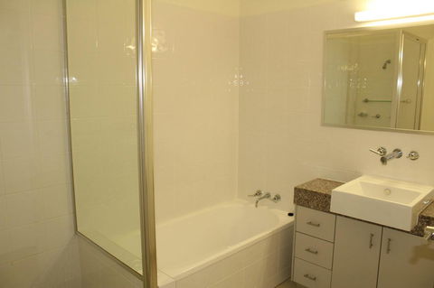 Beachside Apartment 17 - Accommodation Mooloolaba 5