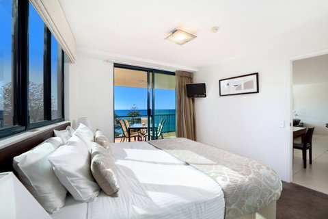 Peninsular Beachfront Resort - Accommodation Mooloolaba 23
