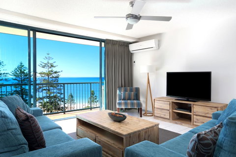 Peninsular Beachfront Resort - Accommodation Mooloolaba 3