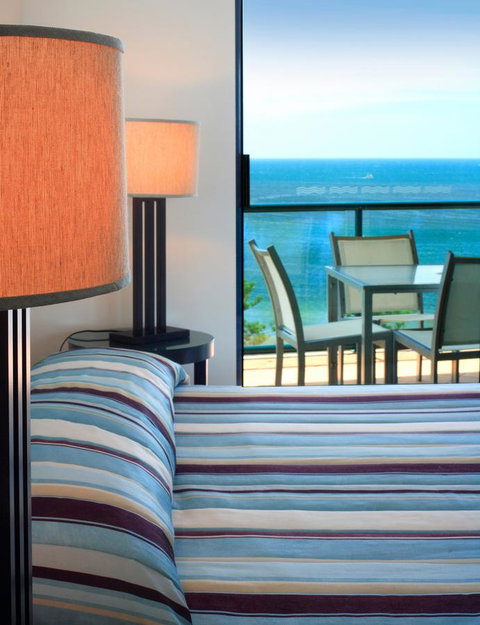 Peninsular Beachfront Resort - Accommodation Mooloolaba 37