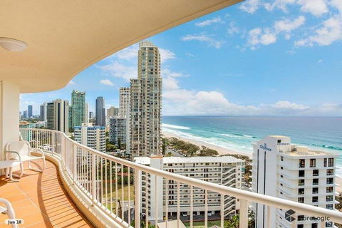 APR Private SUITES MOROC By The Beach - Accommodation Mooloolaba 26
