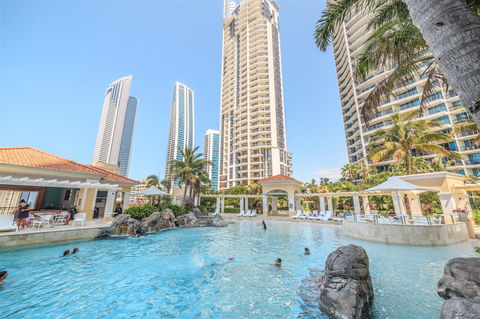 Towers Of Chevron - Private Apartment - Accommodation Mooloolaba 0