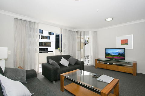 Towers Of Chevron - Private Apartment - Accommodation Mooloolaba 2