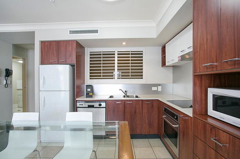 Towers Of Chevron - Private Apartment - Accommodation Mooloolaba 3