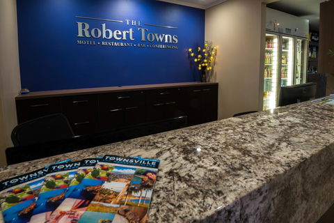 The Robert Towns - Accommodation Mooloolaba 2