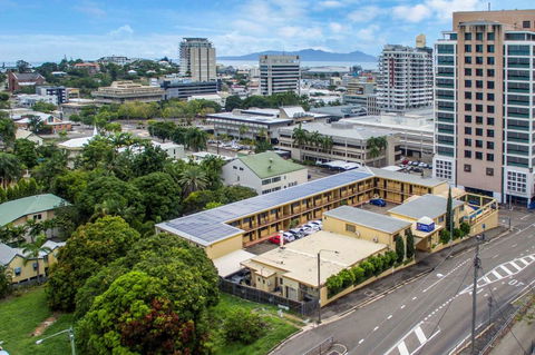 The Robert Towns - Accommodation Mooloolaba 24