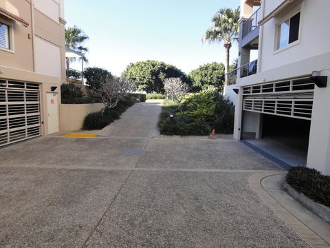 Waterfront Resort Villa With Buggy - Accommodation Mooloolaba 30