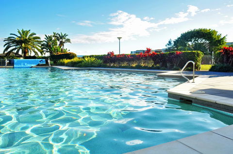 Waterfront Resort Villa With Buggy - Accommodation Mooloolaba 23