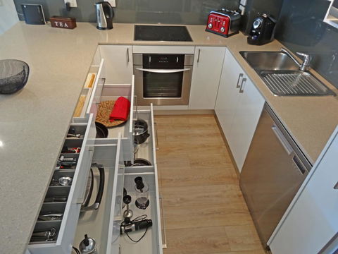 Waterfront Resort Villa With Buggy - Accommodation Mooloolaba 6