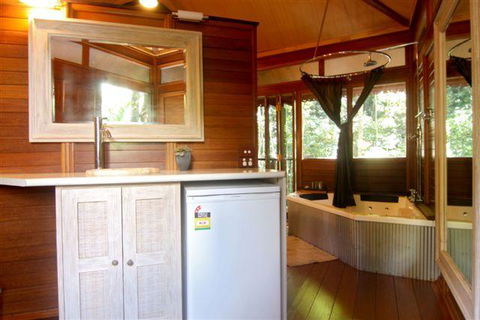 Cairns Rainforest Retreat - Accommodation Mooloolaba 4