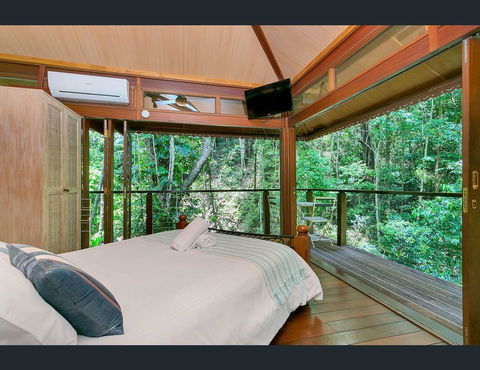 Cairns Rainforest Retreat - Accommodation Mooloolaba 9