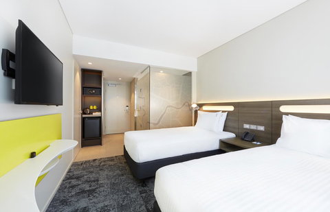 Holiday Inn Express Brisbane Central, An IHG Hotel - Accommodation Mooloolaba 1