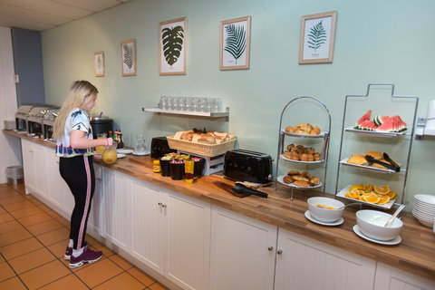 Coral Tree Inn - Accommodation Mooloolaba 19