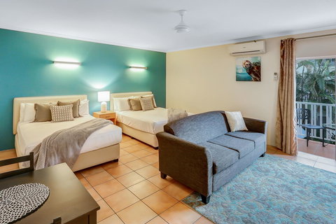 Coral Tree Inn - Accommodation Mooloolaba 6