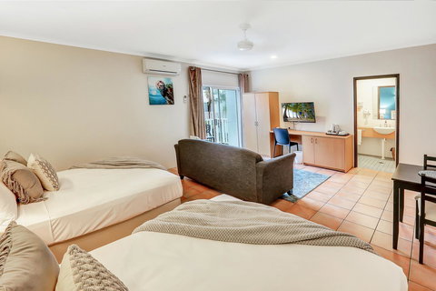 Coral Tree Inn - Accommodation Mooloolaba 15