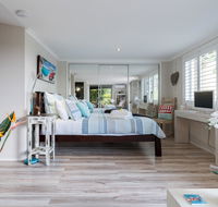 Private guest suite high on Currumbin hill - Accommodation Mooloolaba